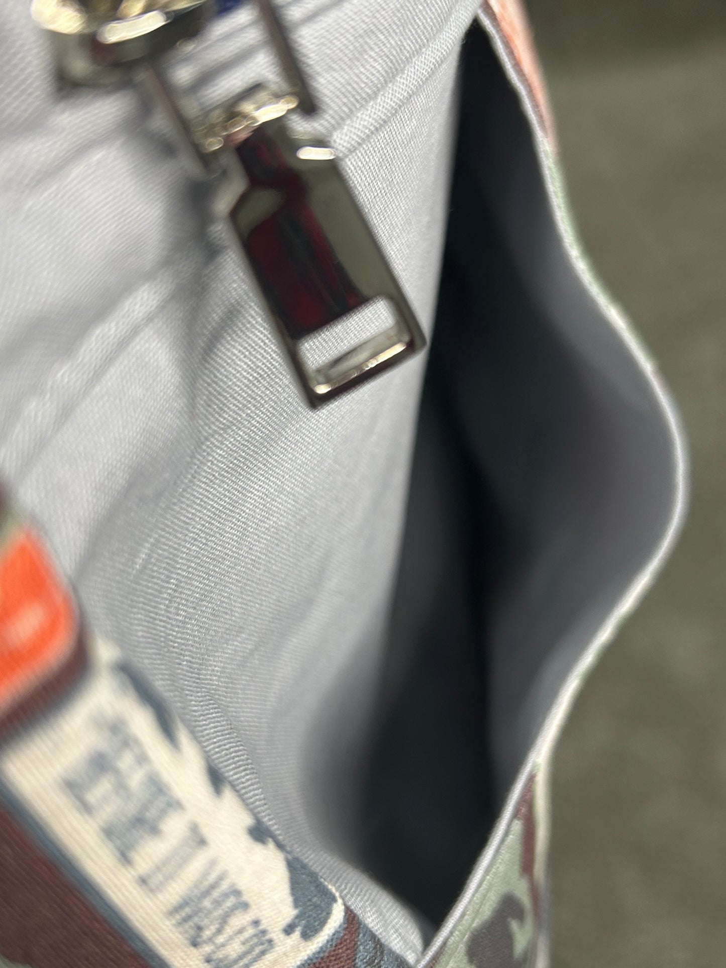 Bigfoot Concealed Carry Reporter Sling Bag