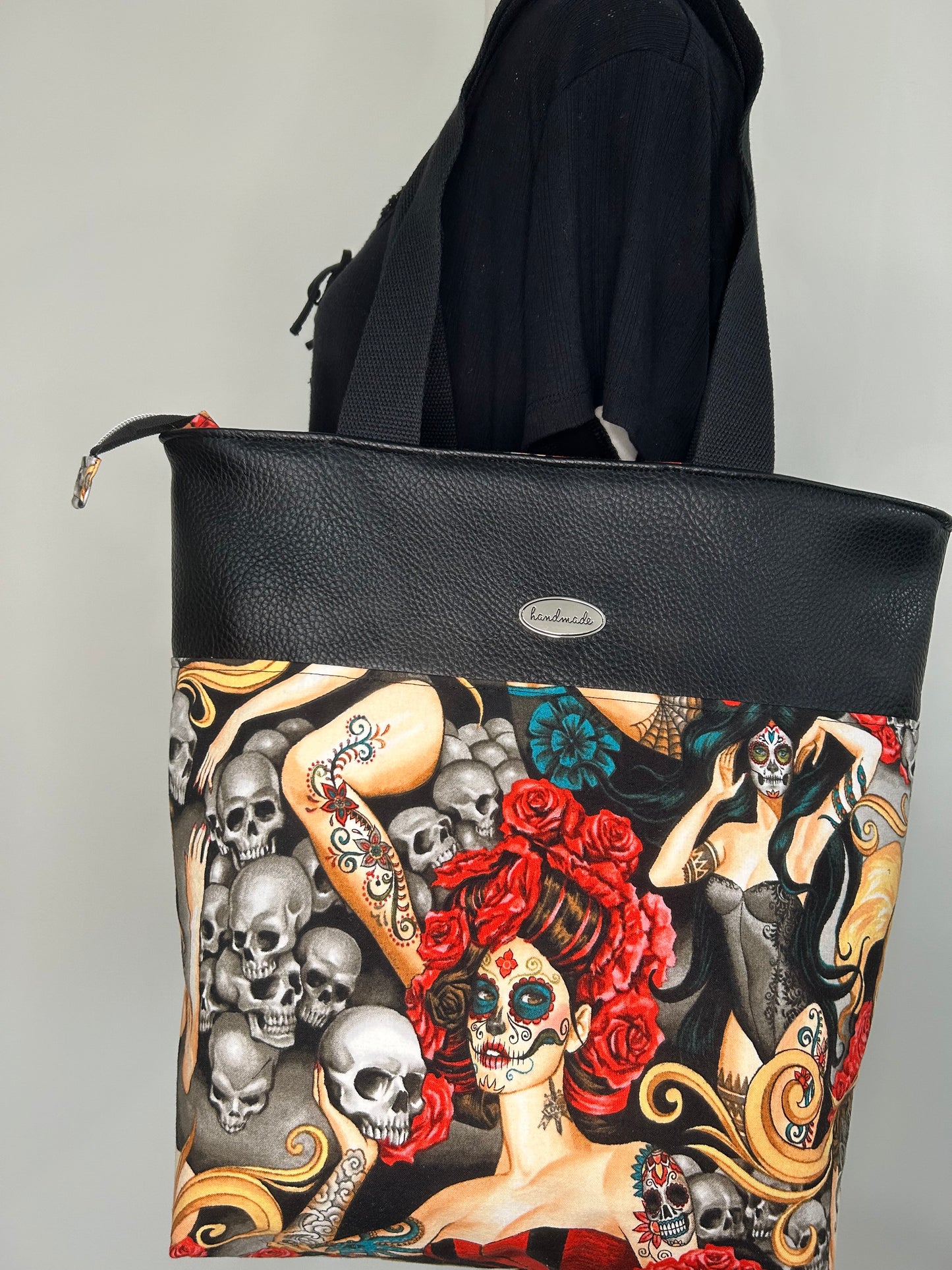 Deadly Beauties Caravan Tote Bag