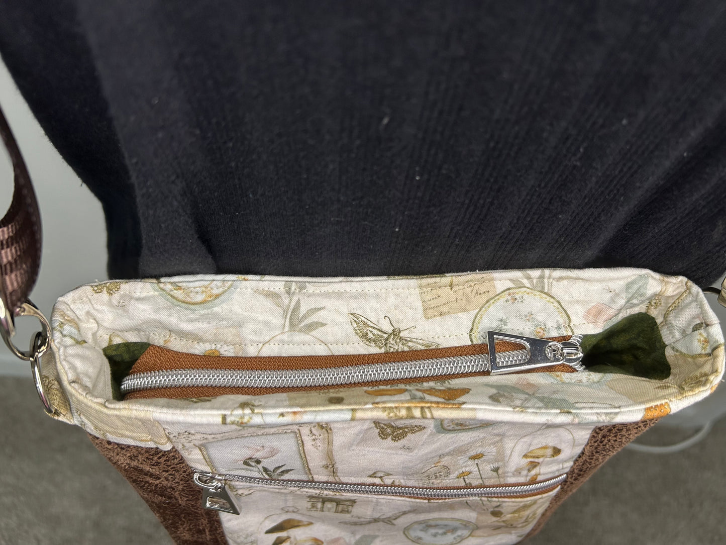 Nature Teloujay 2.0 Crossbody / Shoulder Purse Bag