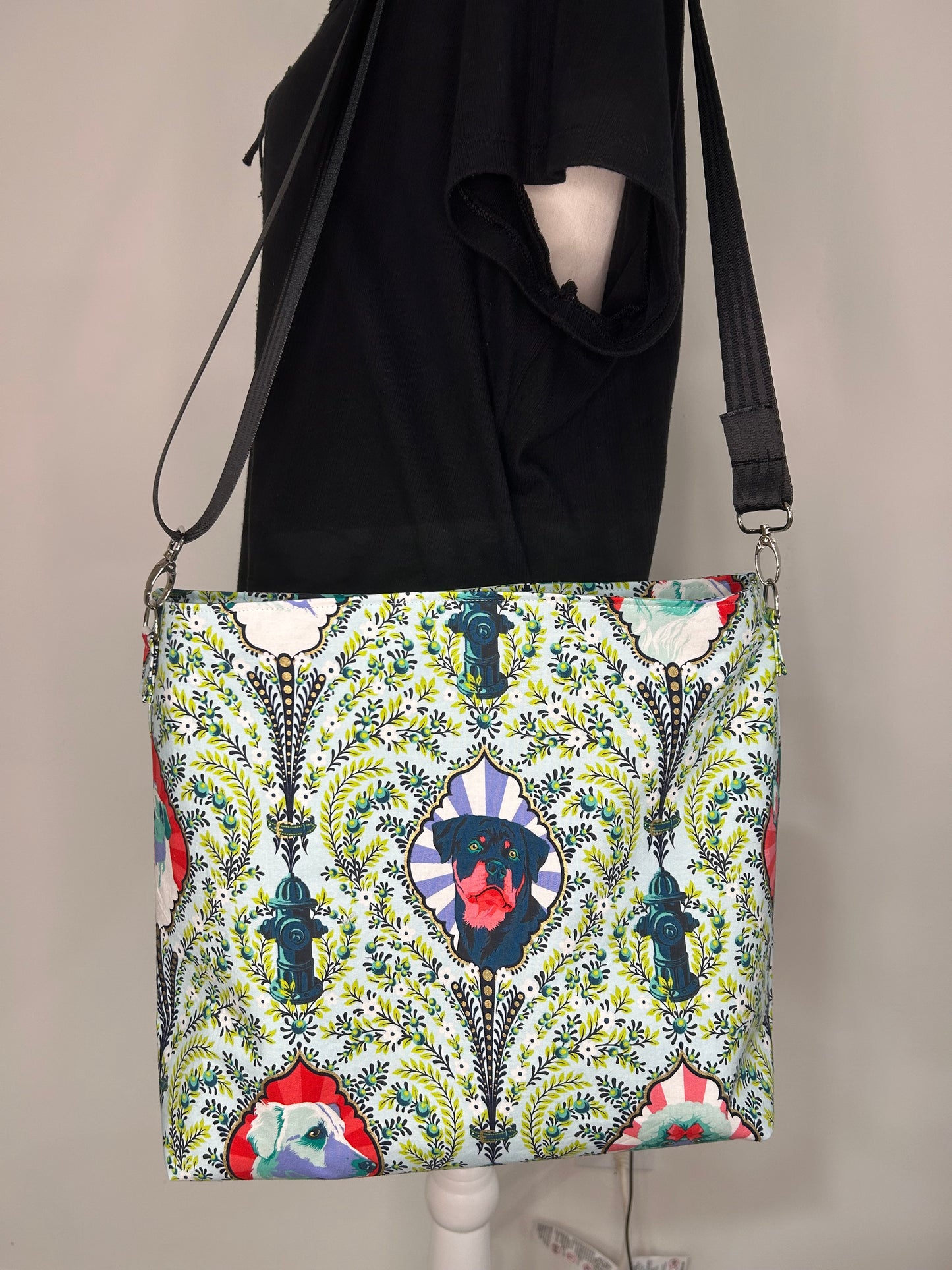 Pups Abound Starling Purse