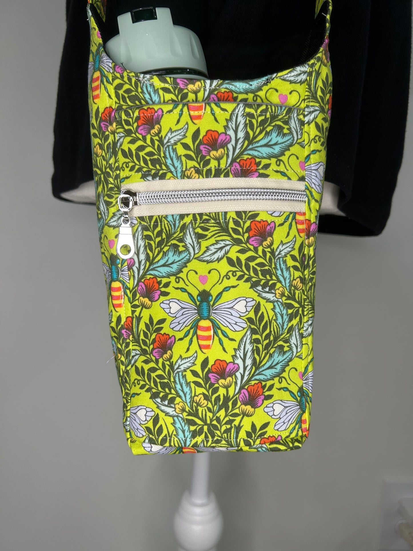 Bee Nice Water Bottle Bag