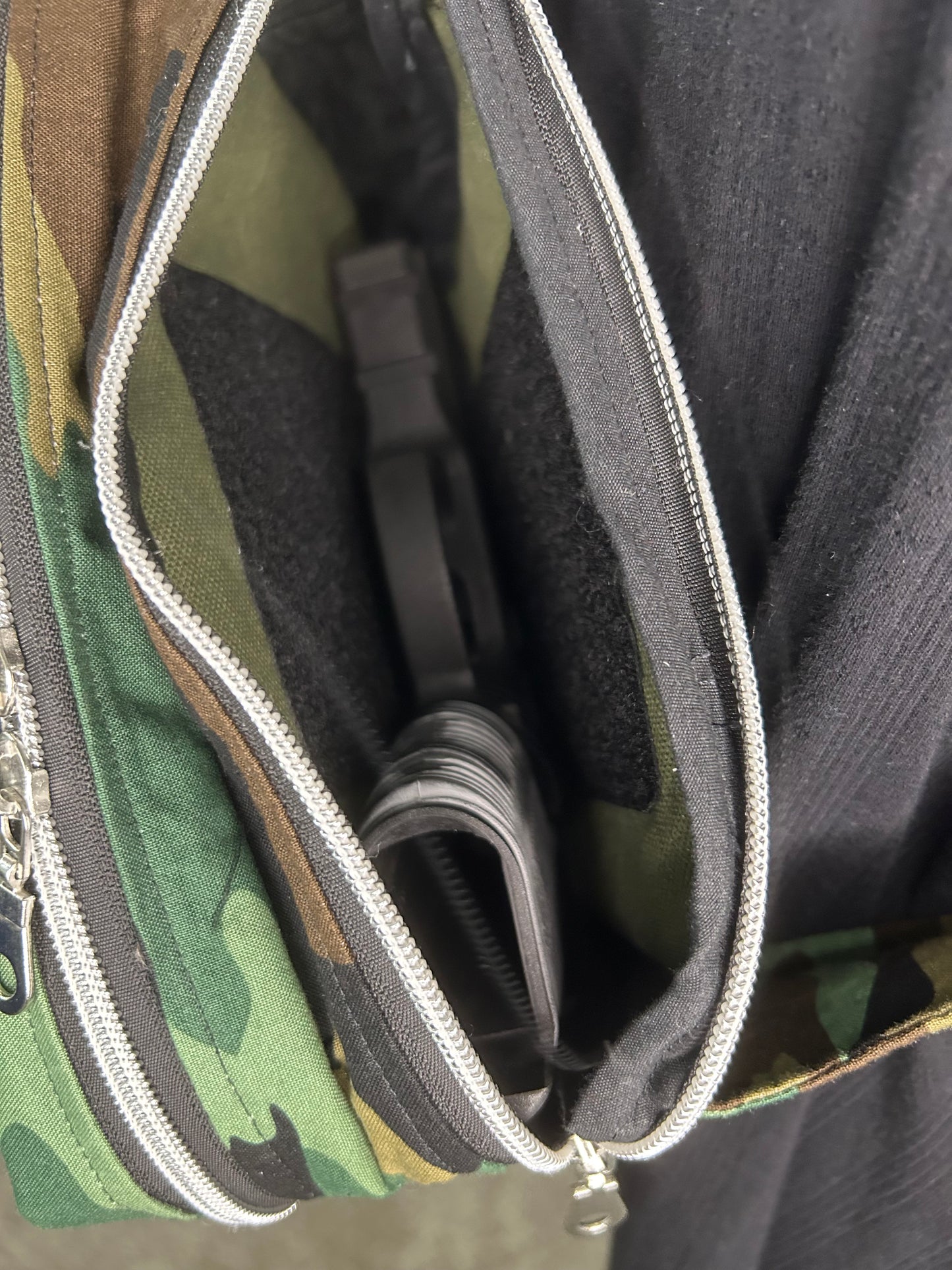 Unisex Camouflage Concealed Carry Sling/Waist Bag