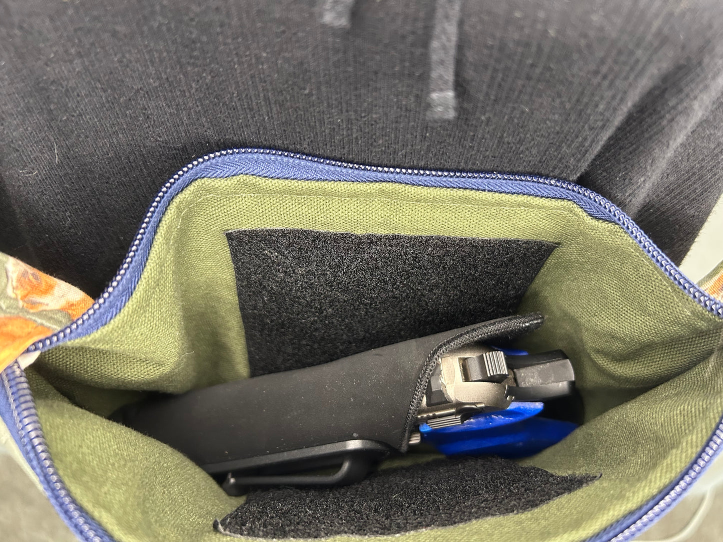 Bulldog Dayna Plus Concealed Carry Sling/Waist Bag