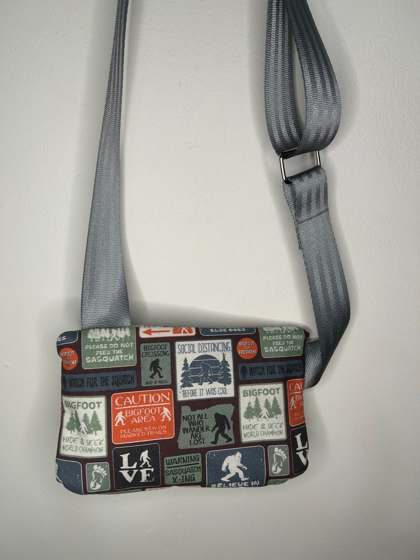 Bigfoot Crossing Amplector Crossbody Bag