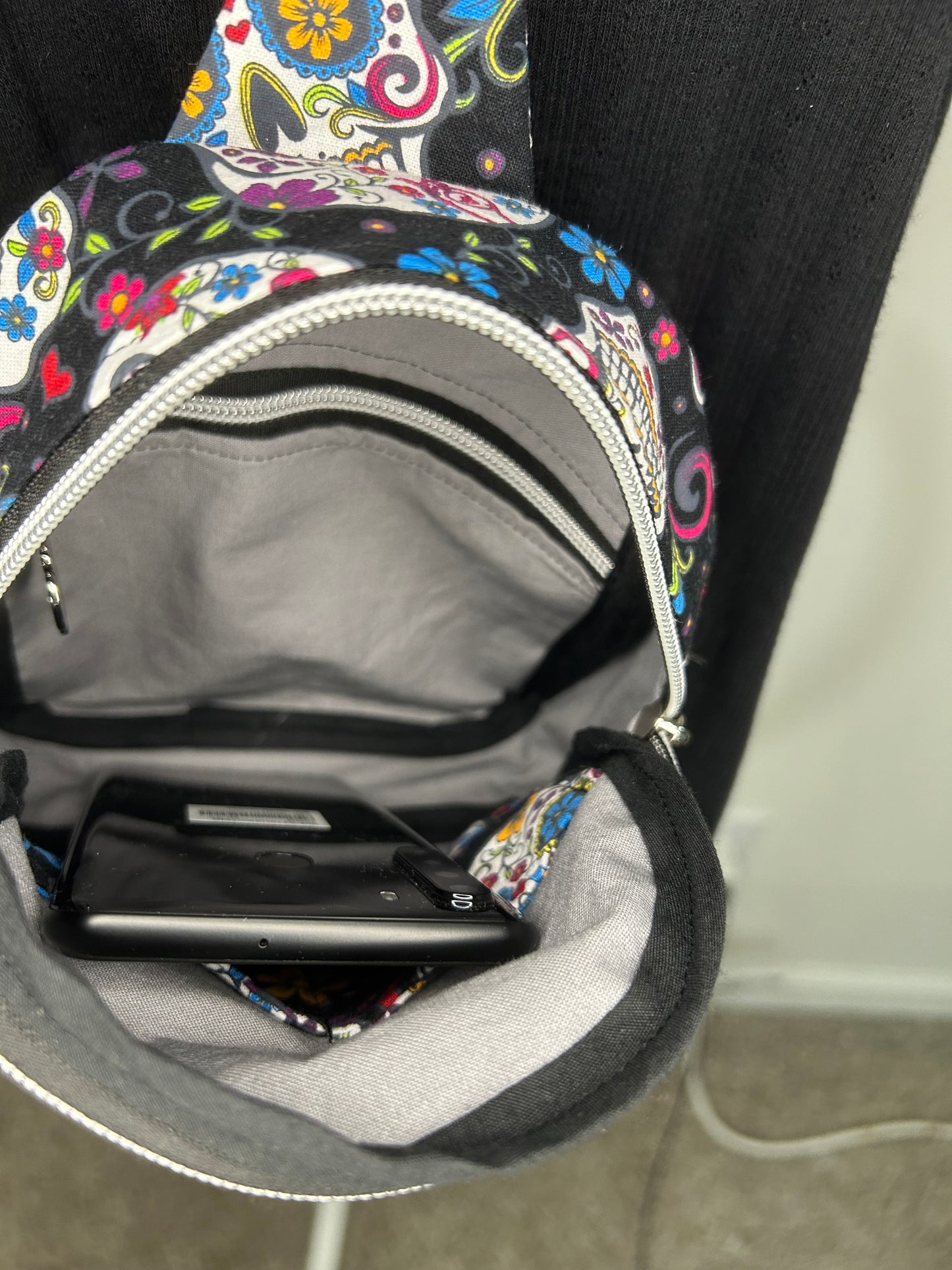 Funky Skull Mav Pack Sling Bag