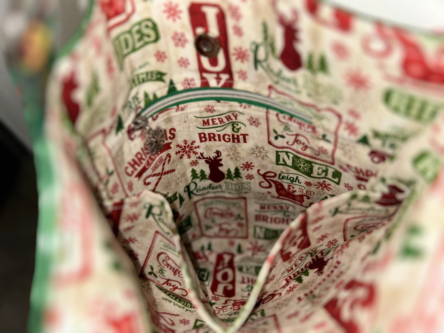 Retro Santa Shoulder Bag