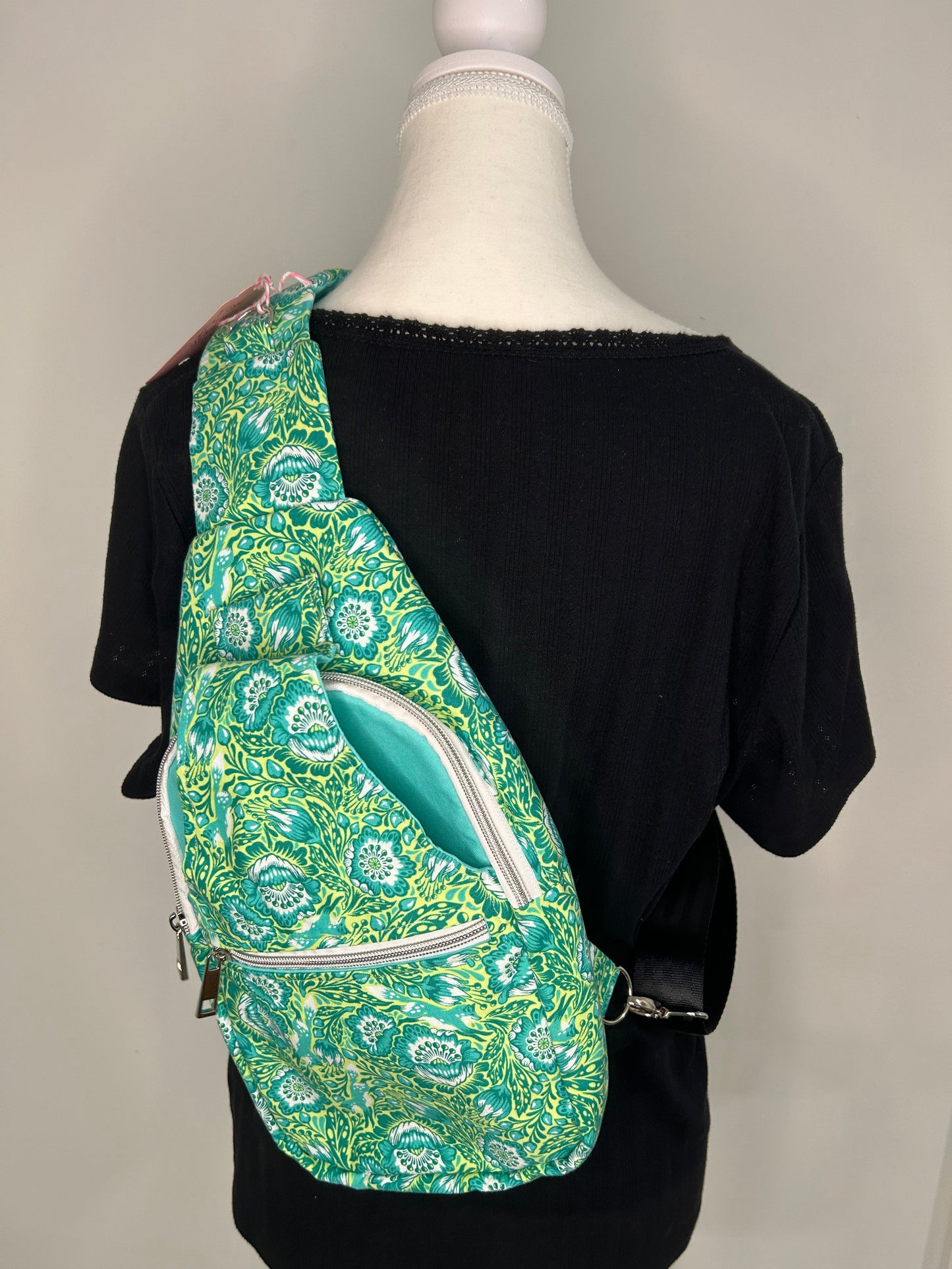 Foxy Moxy Retro Sling Bag