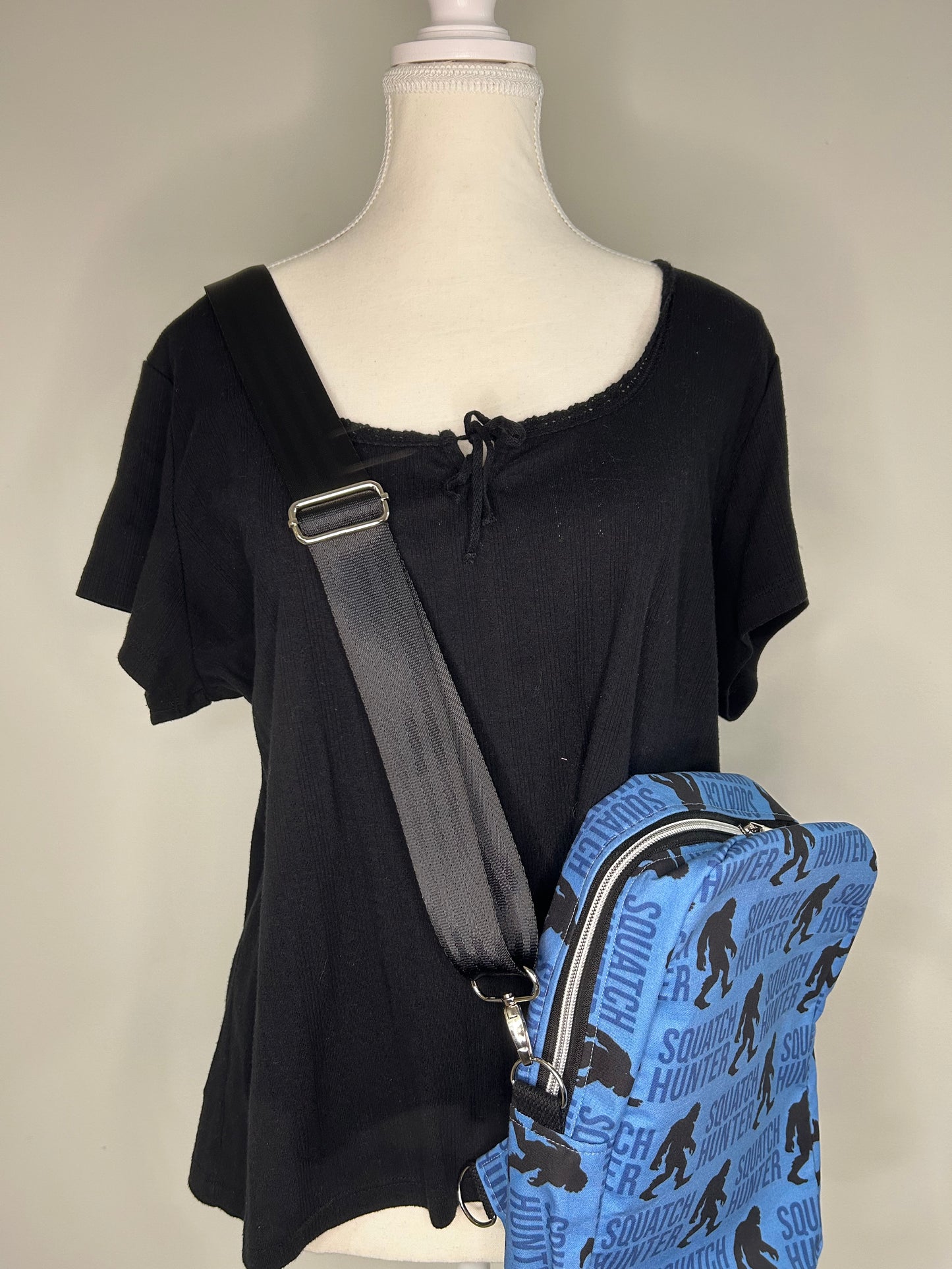 Squatch Hunter Convertible Modern Manda Bag