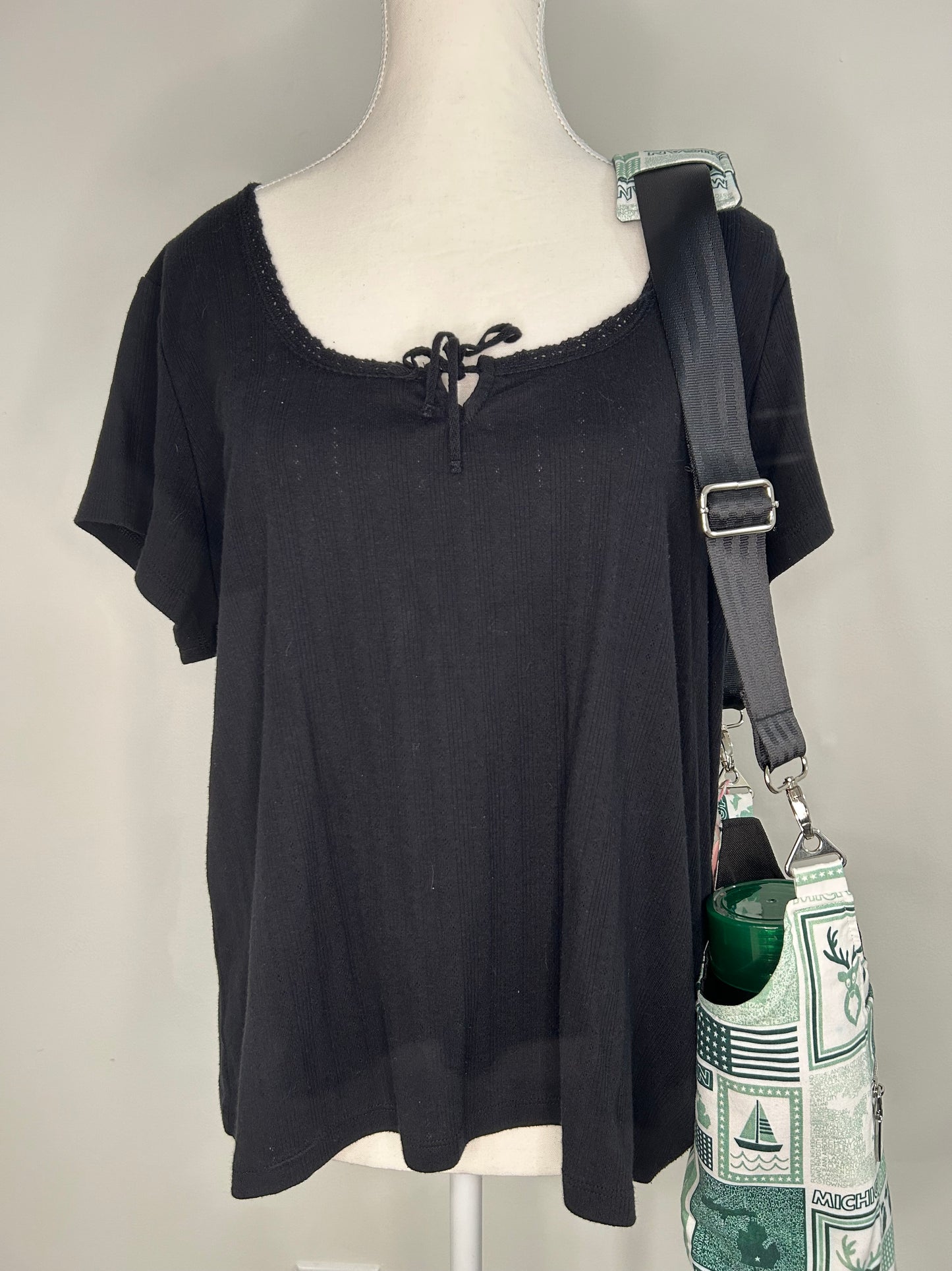 Michigan Lovers Water Bottle Bag