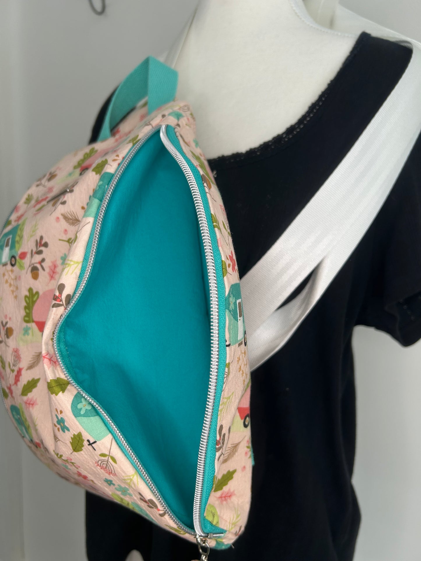 Floral Camping Lind Sling Backpack