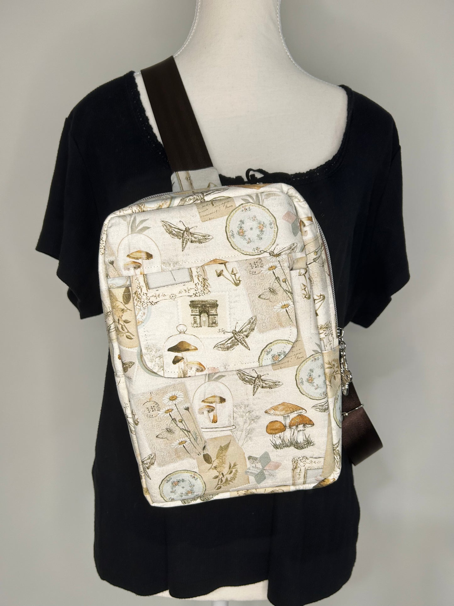 Nature Large Quiver Sling Backpack