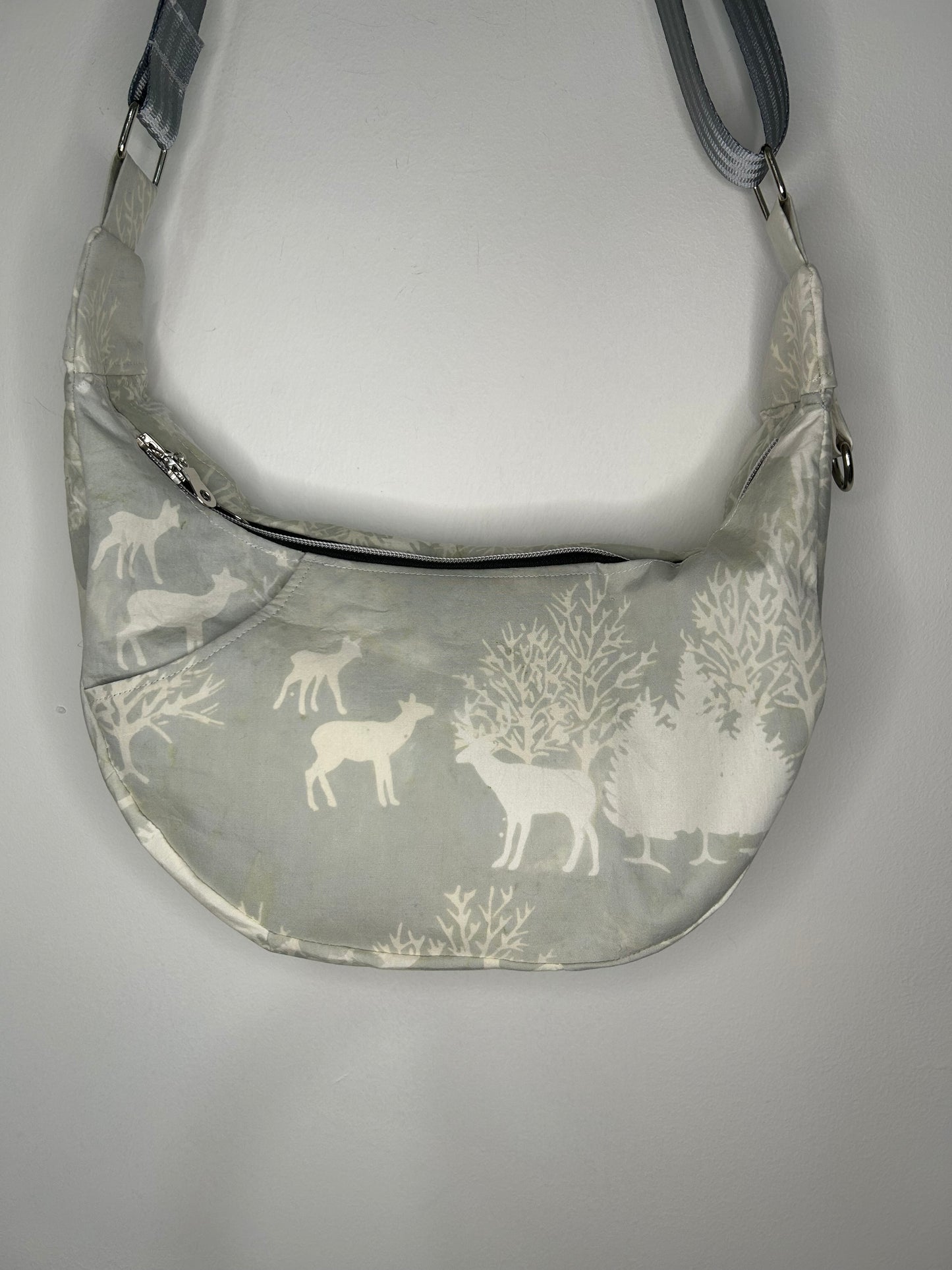 Deerly Doe’s Crescent Large Shoulder Bag Purse