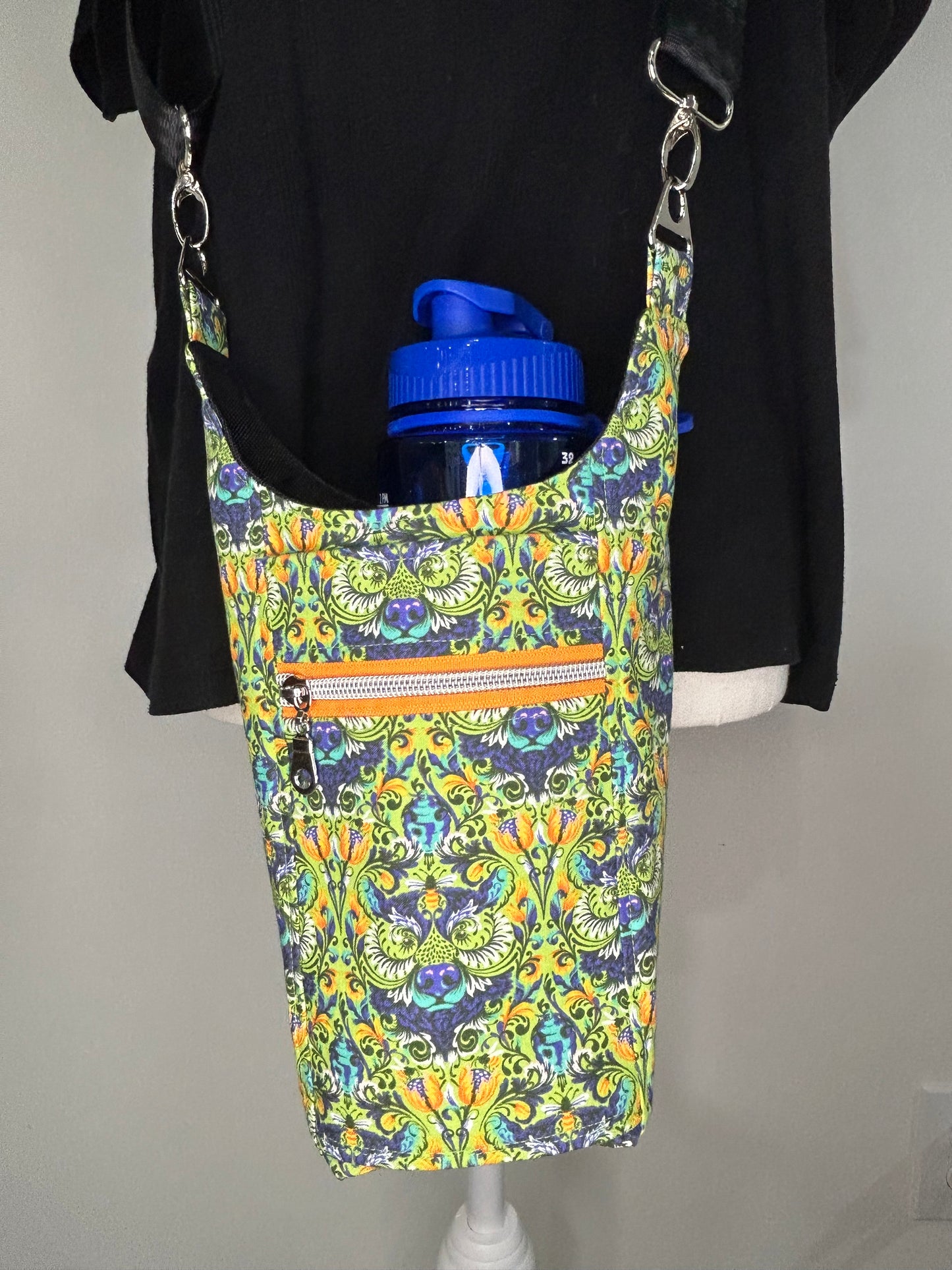 Hidden Bear Water Bottle Bag