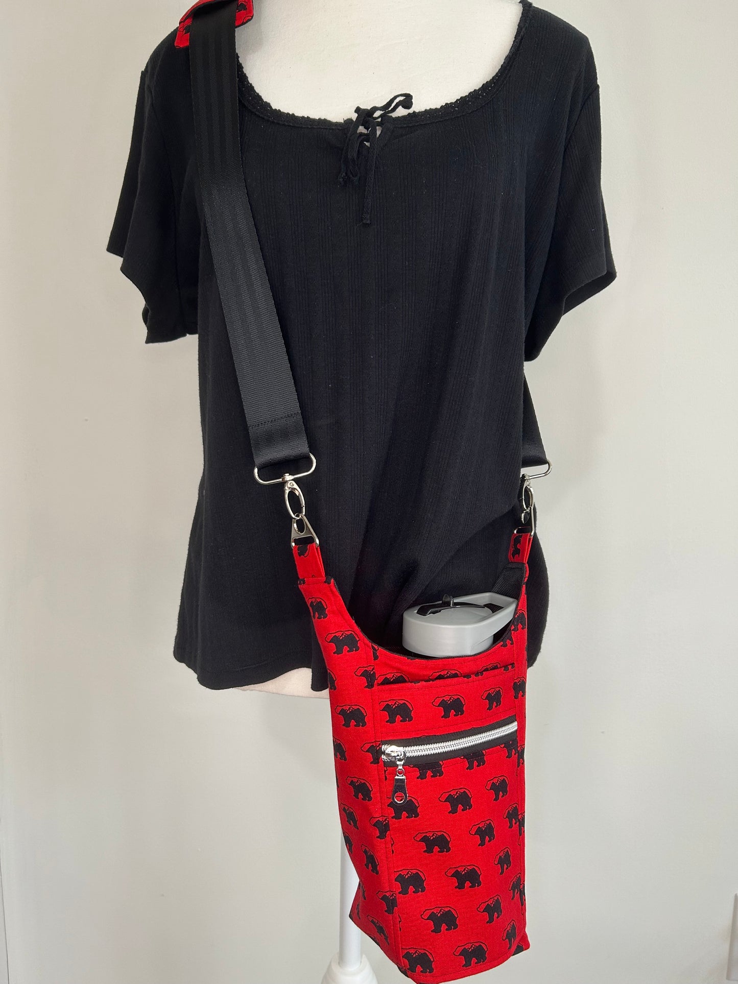 Black Bear Water Bottle Bag
