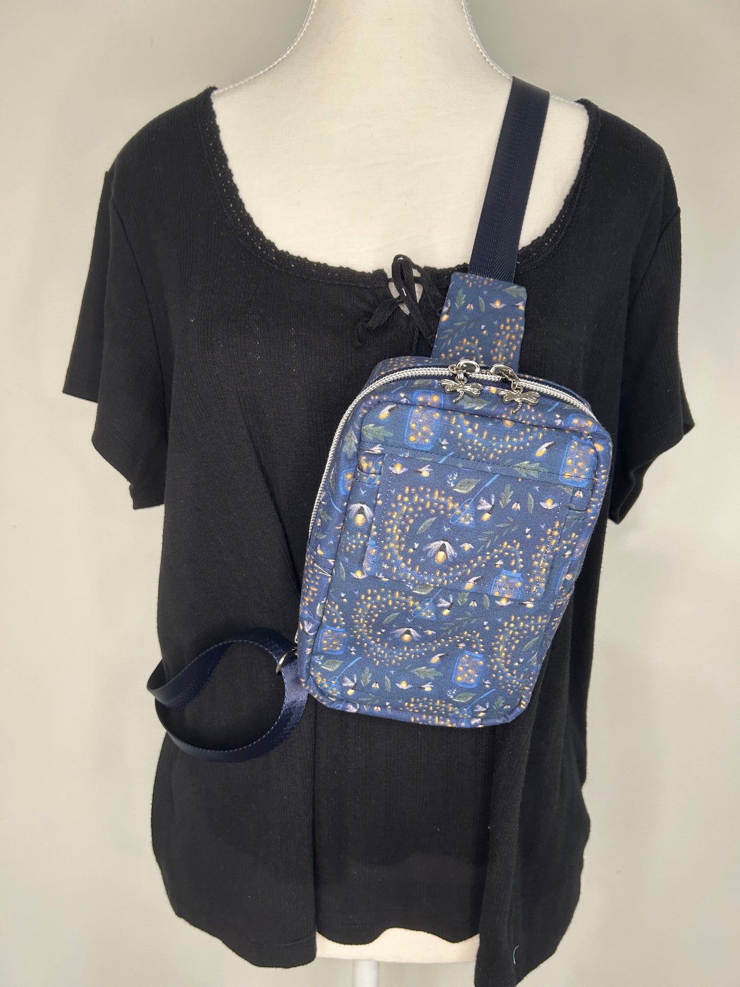 Firefly Frenzy Small Quiver Sling Crossbody Bag