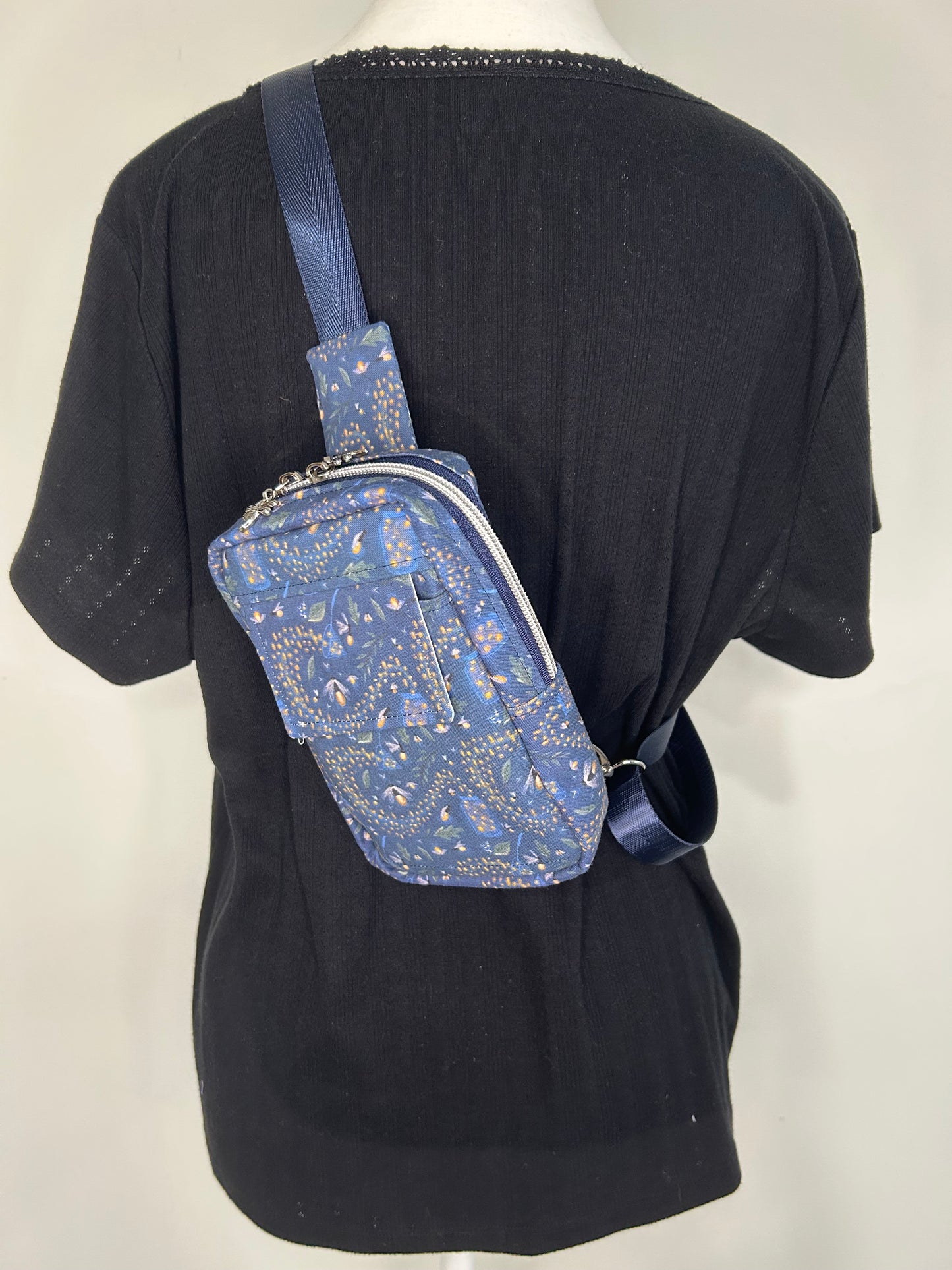 Firefly Frenzy Small Quiver Sling Crossbody Bag