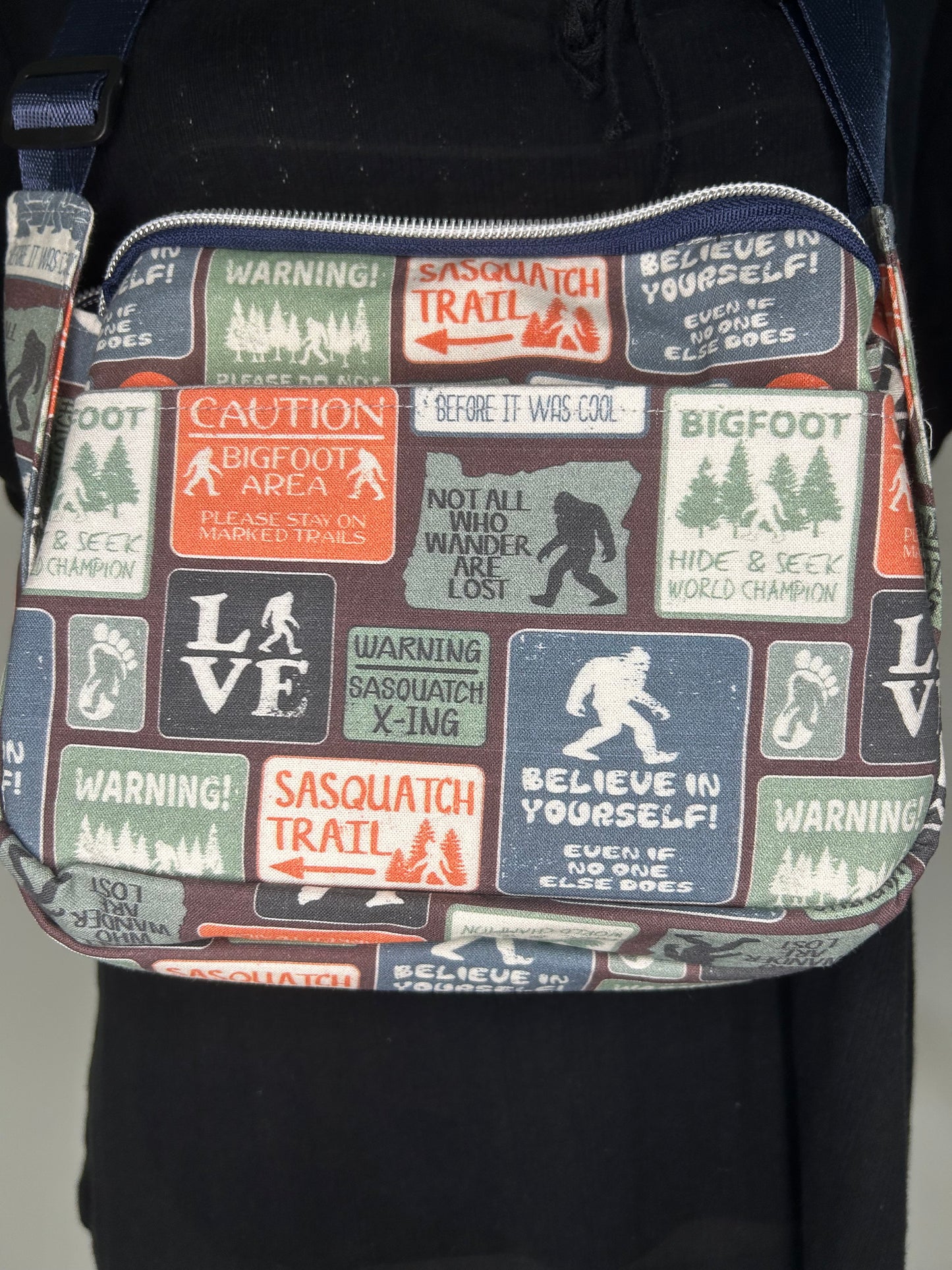 Bigfoot Concealed Carry Double Compartment Sling/Waist Bag