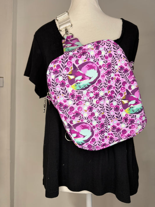 Extremely rare Tula Pink Chipper Fox 4 in 1 Convertible Pebble Sling Bag
