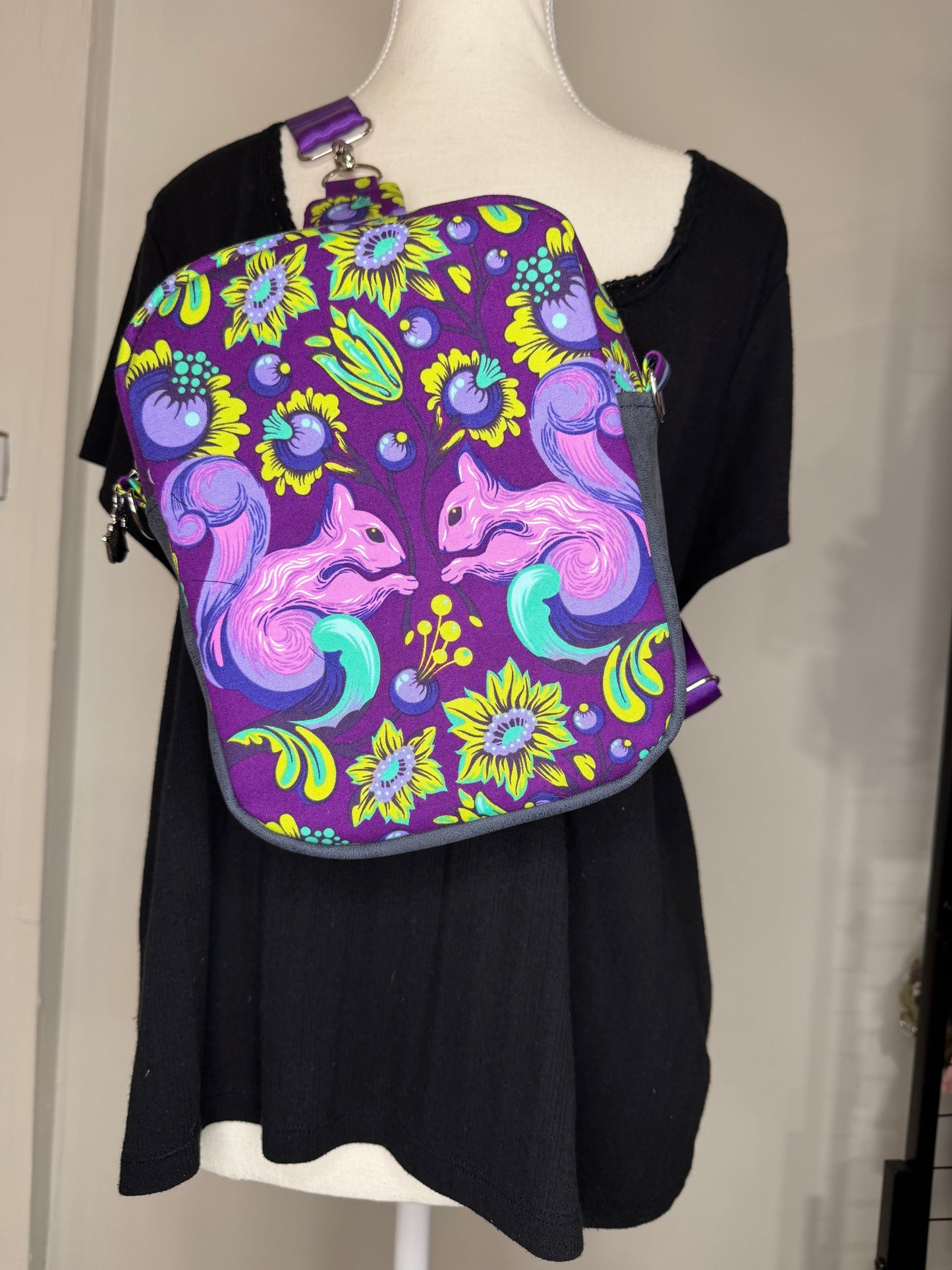 Extremely rare Tula Pink Squirrel 4 in 1 convertible sling bag