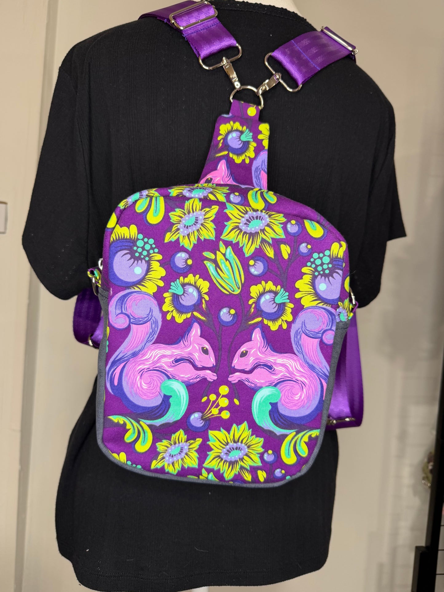 Extremely rare Tula Pink Squirrel 4 in 1 convertible sling bag