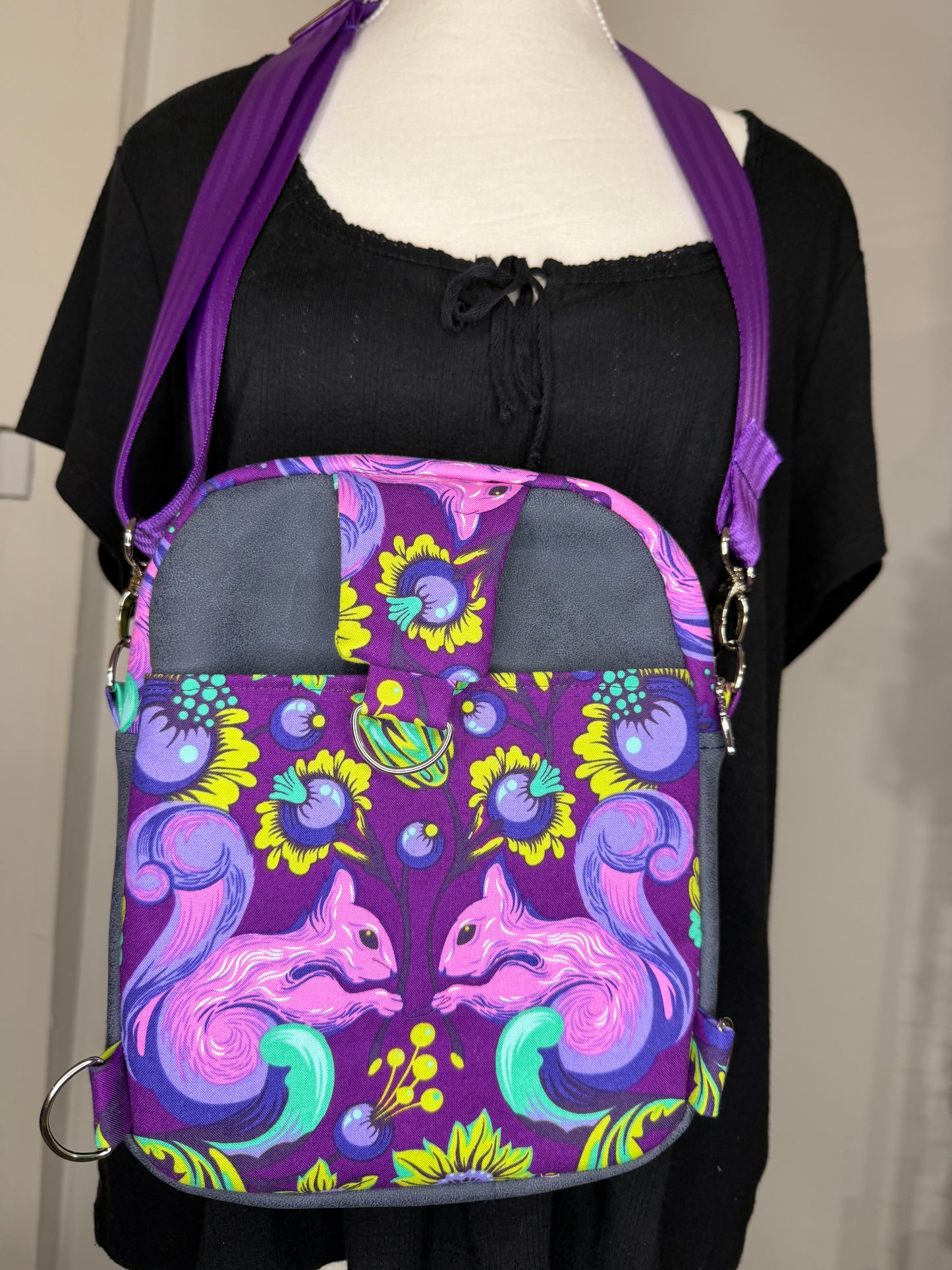 Extremely rare Tula Pink Squirrel 4 in 1 convertible sling bag