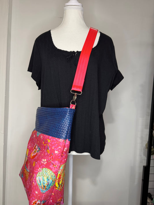 Balloon Tote Bag with Basket Weave and Prima Vinyls