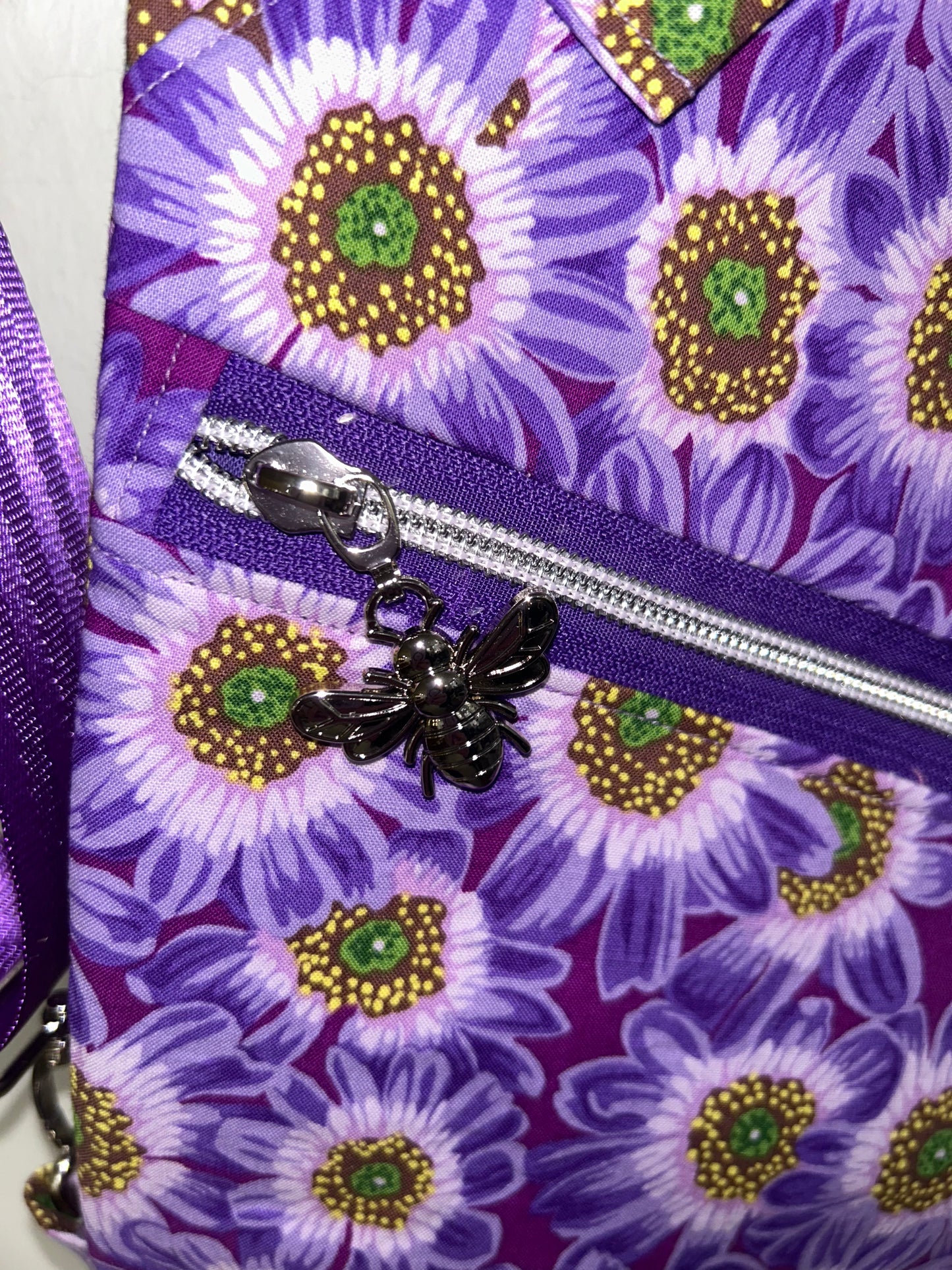 Beautiful Blooms Convertible Traveler Bag