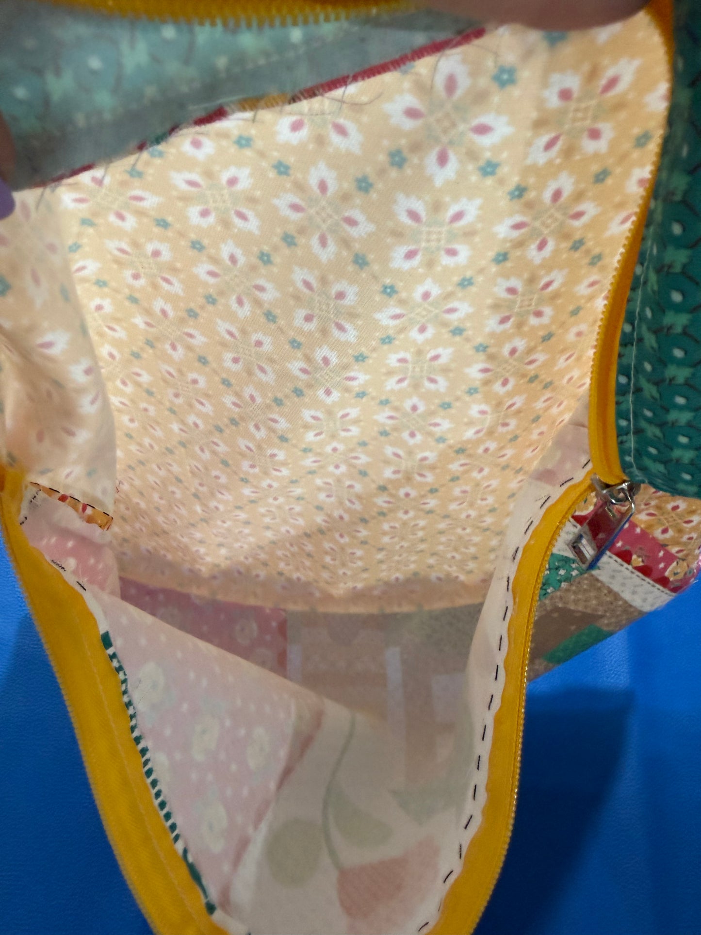 Large Lori Holt Unlined House Project Bag