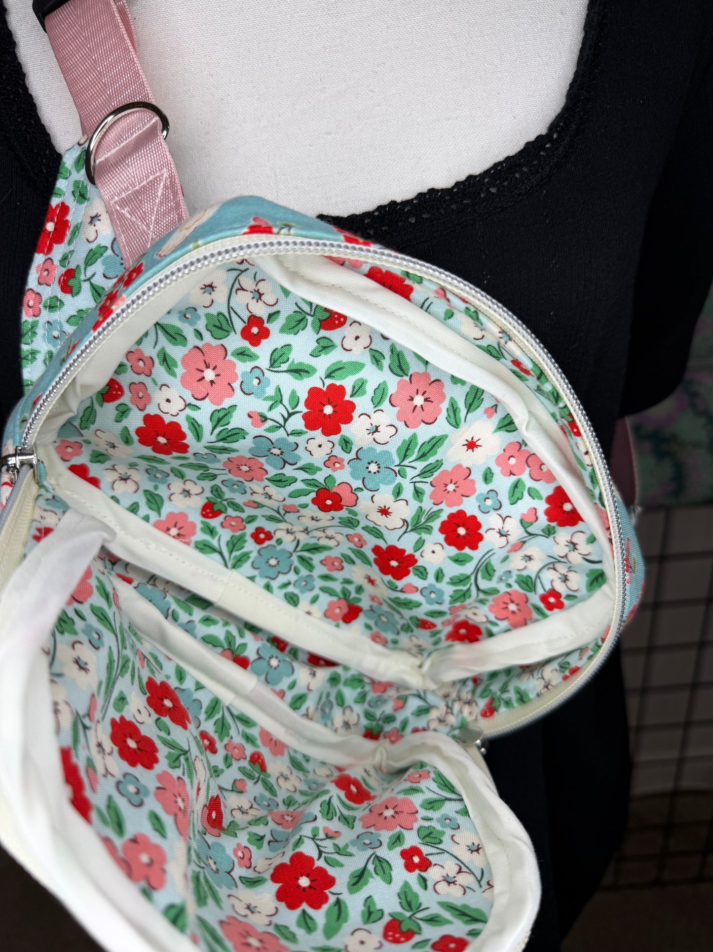 Poppie Cotton Hen Small Louie Sling to Waist Bag