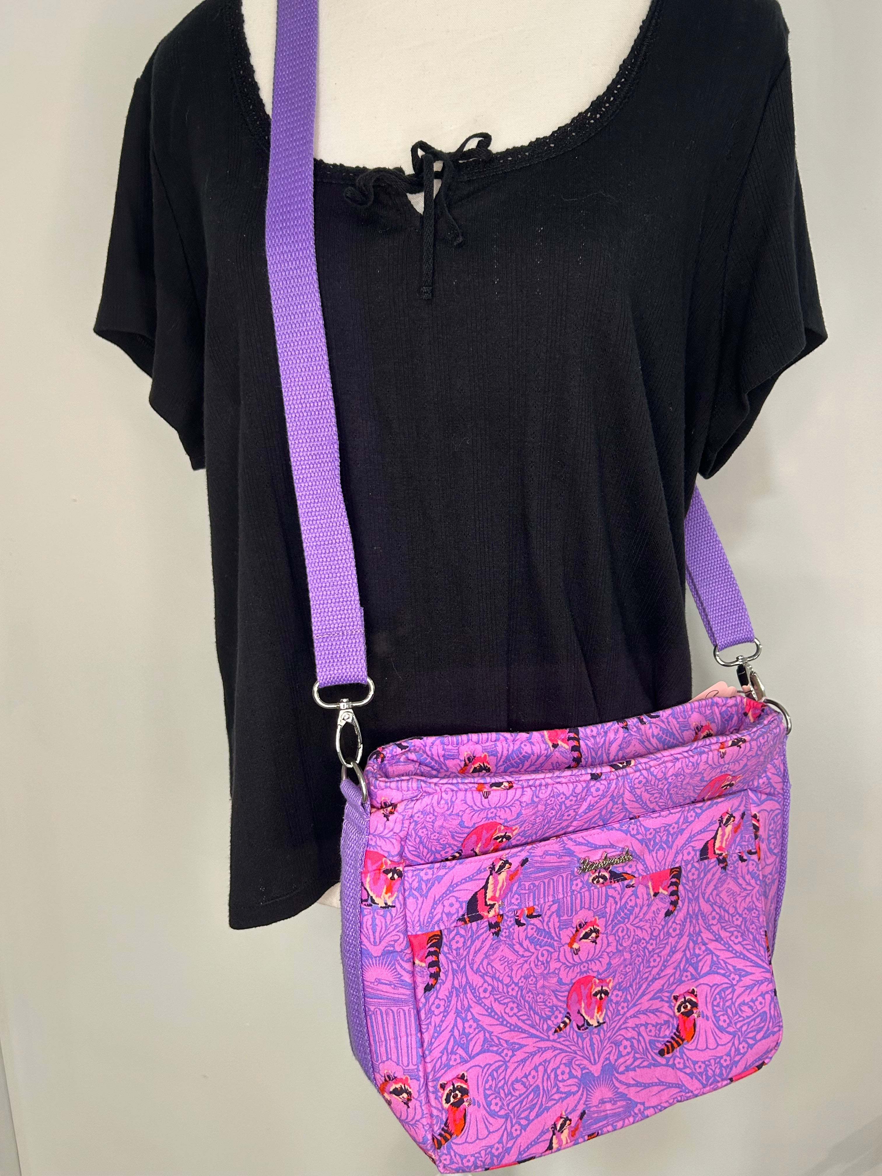 バッグ RACCOON LOGO SHOULDER BAG CRAZY RACCOON Crazy Raccoon on X: 
