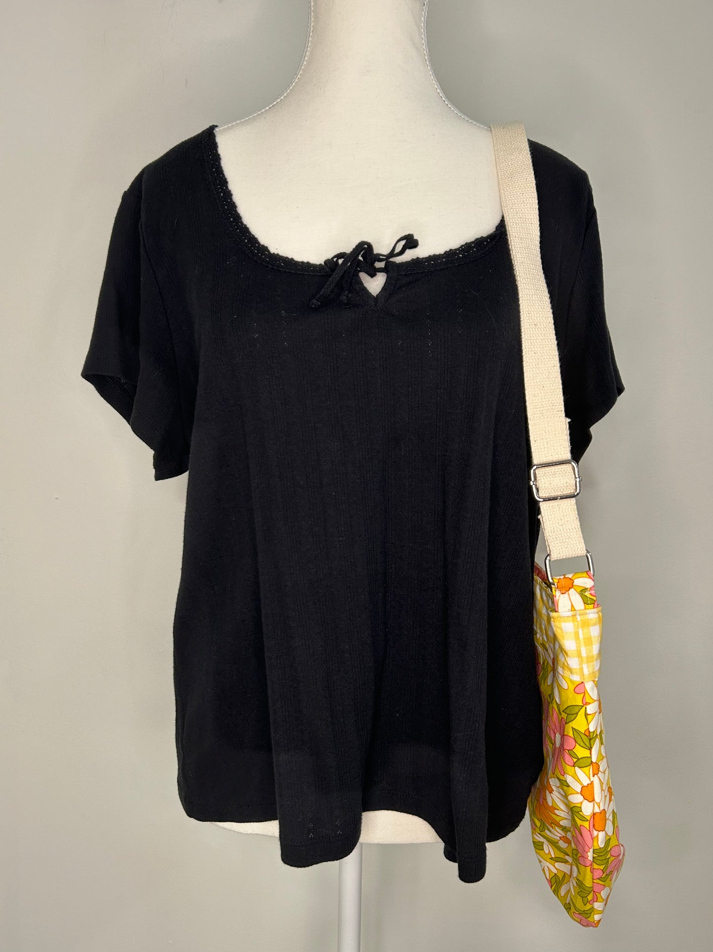 Blooming Bunch Shoulder Bag