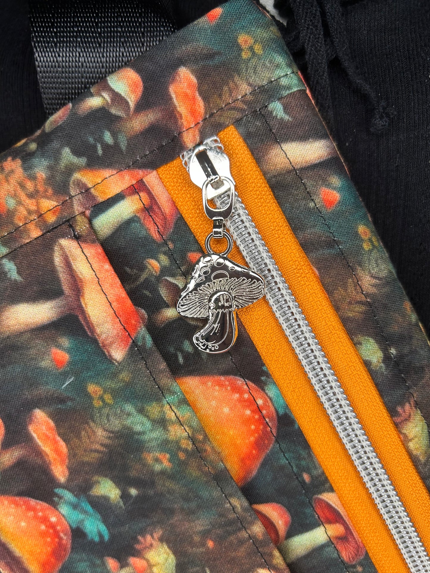 Mushroom Fields Amplector Crossbody Hip Bag