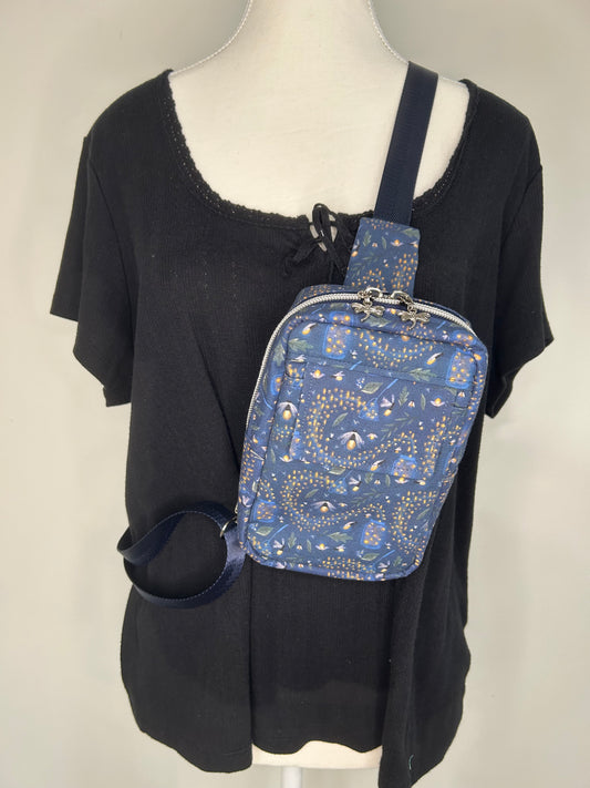 Firefly Frenzy Small Quiver Sling Crossbody Bag